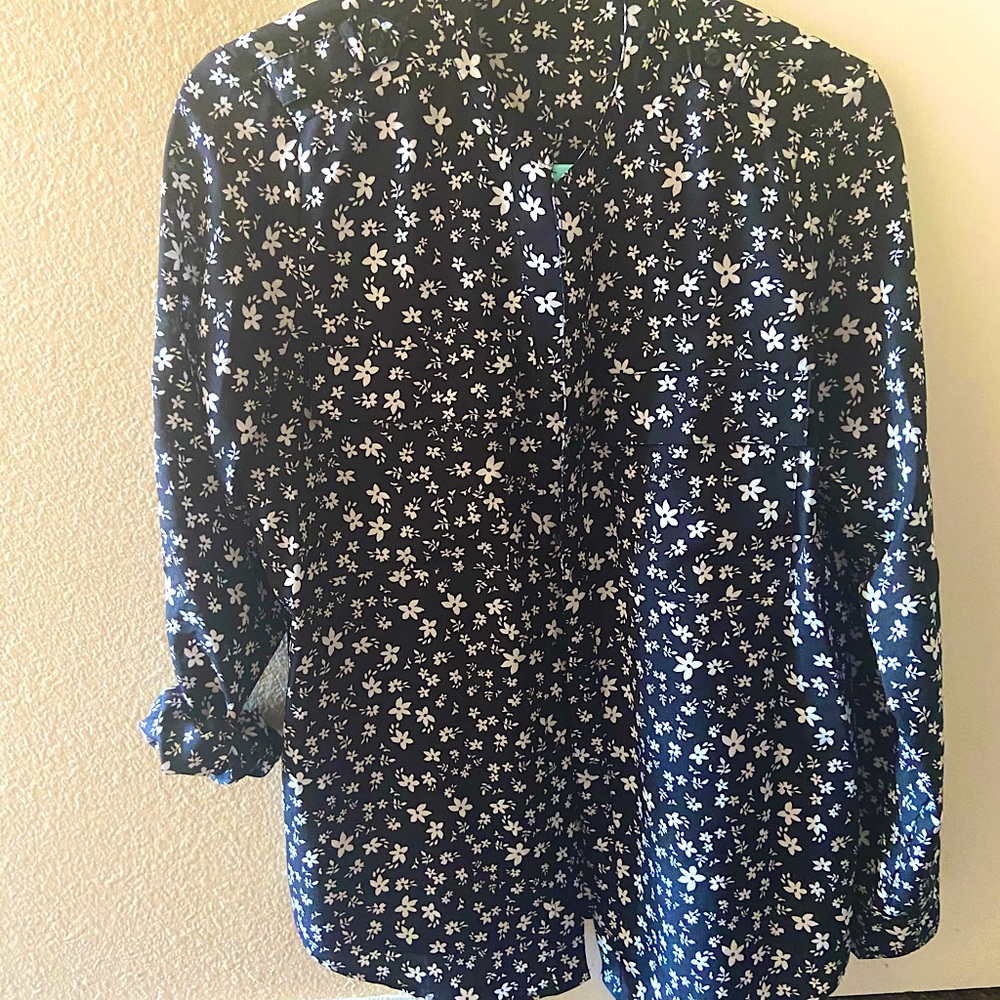 Women’s blouse small floral print